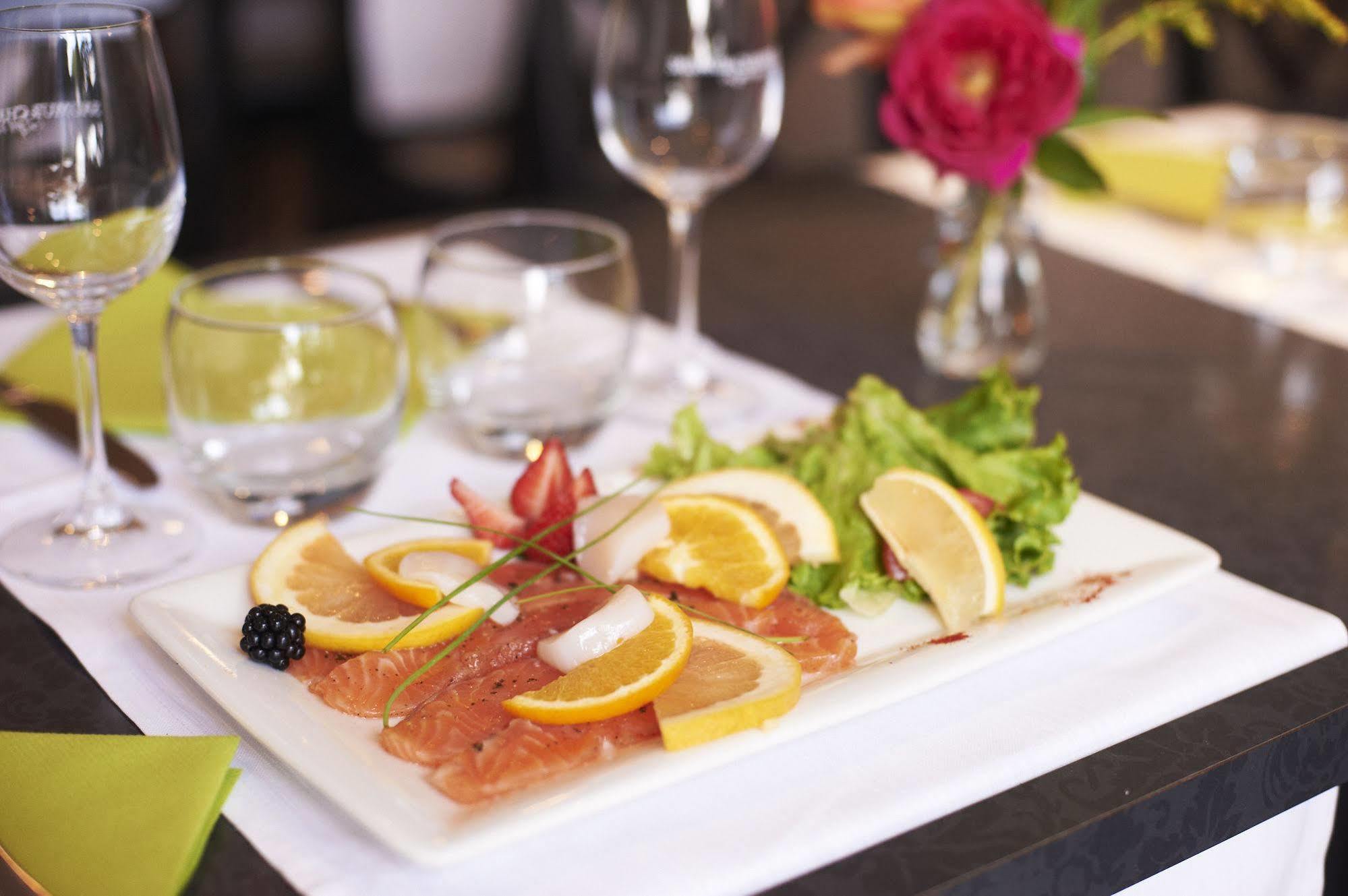 Cristal Hotel Restaurant - Logis Hotels Saumur Luaran gambar